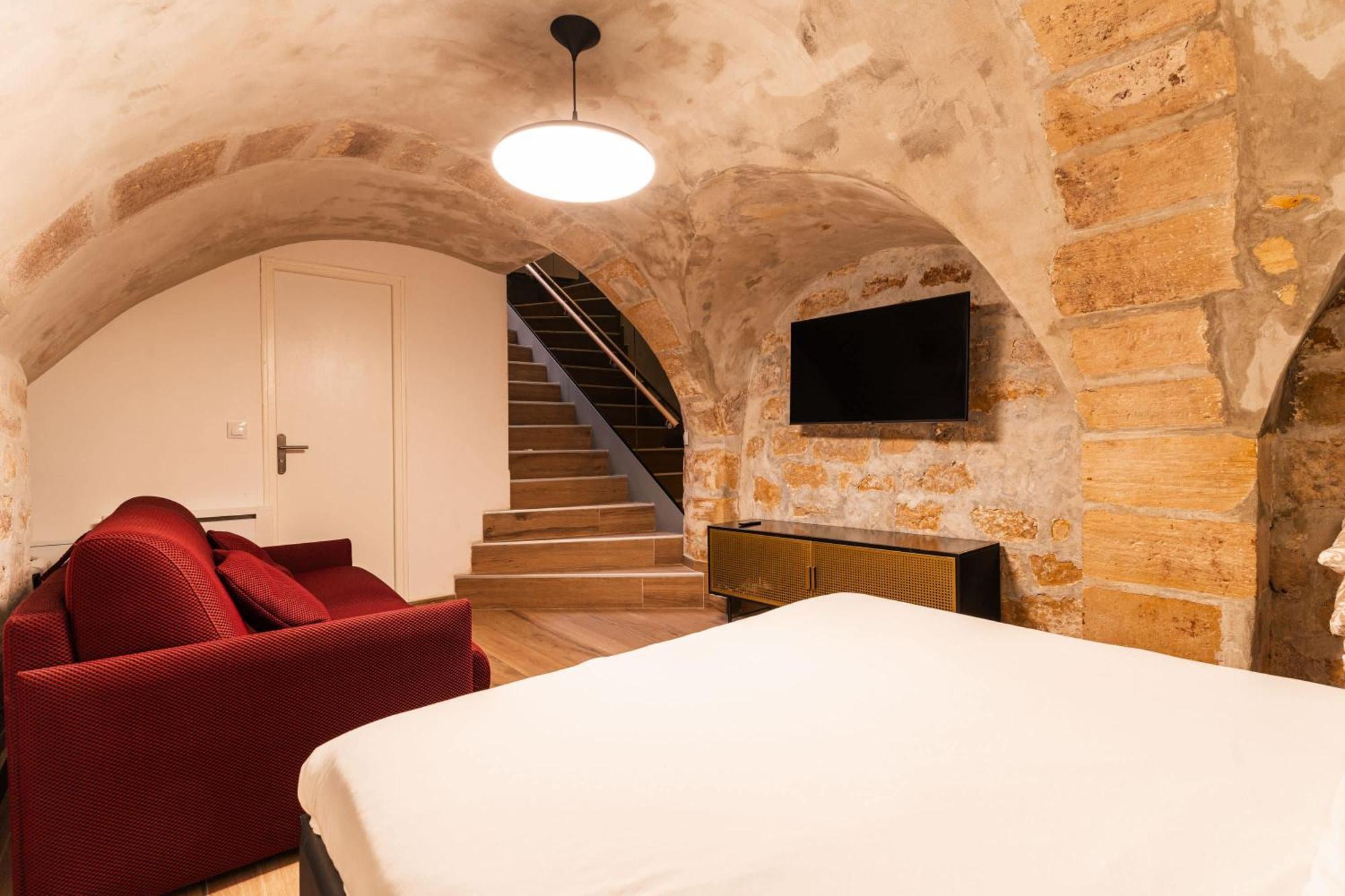 Loft 1 Bedroom Marais, Notre Dame Ac By Lcc Agency Paris