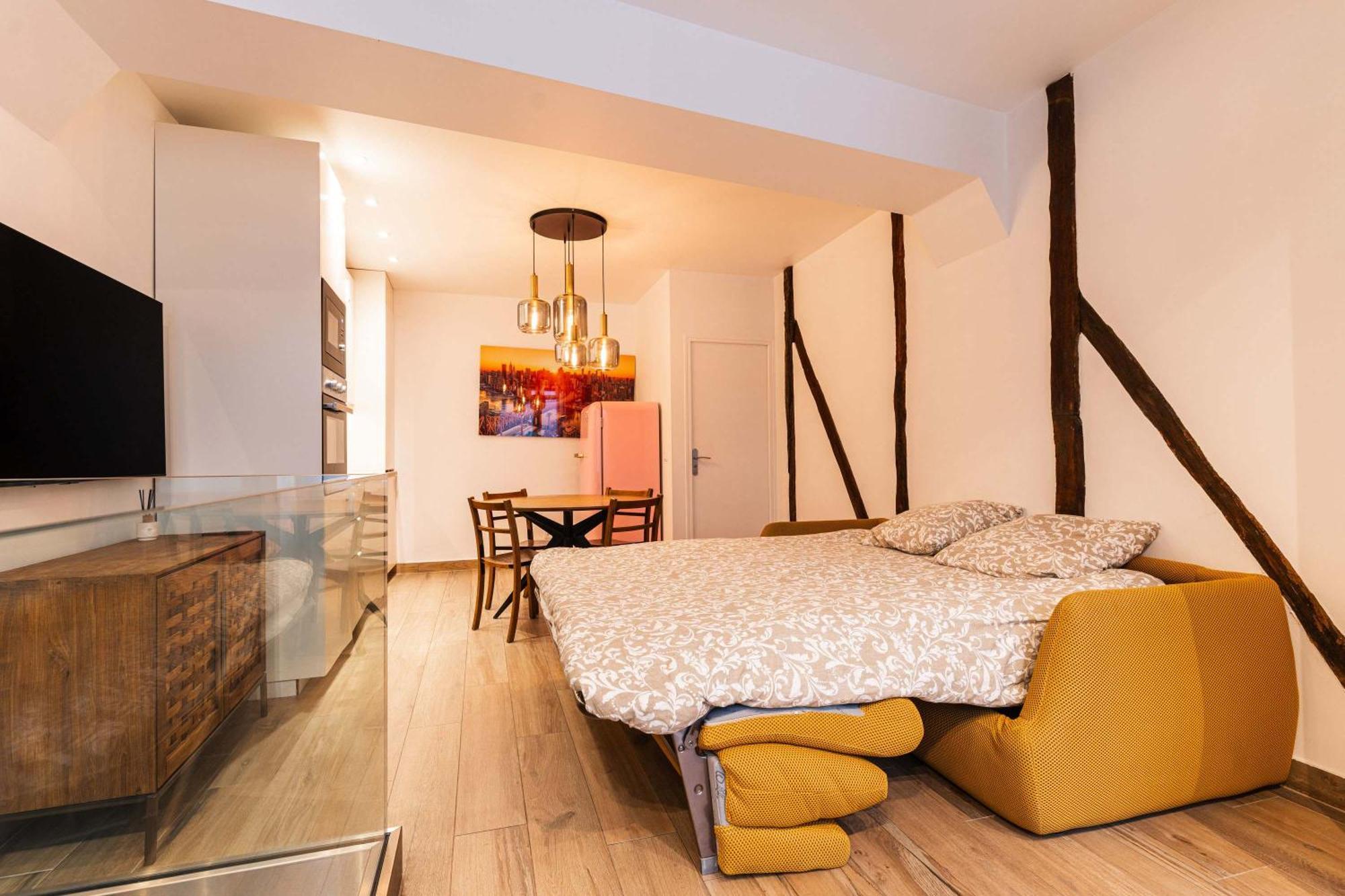 Loft 1 Bedroom Marais, Notre Dame Ac By Lcc Agency Apartment Paris