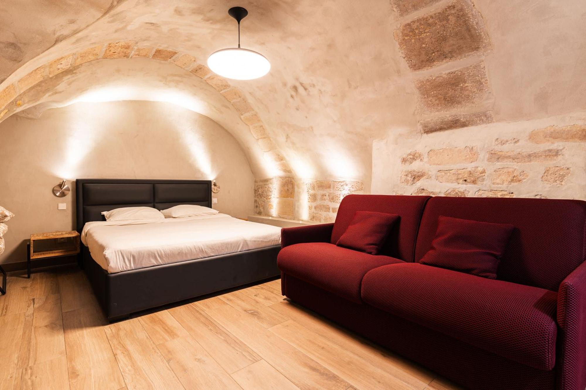 Loft 1 Bedroom Marais, Notre Dame Ac By Lcc Agency Paris