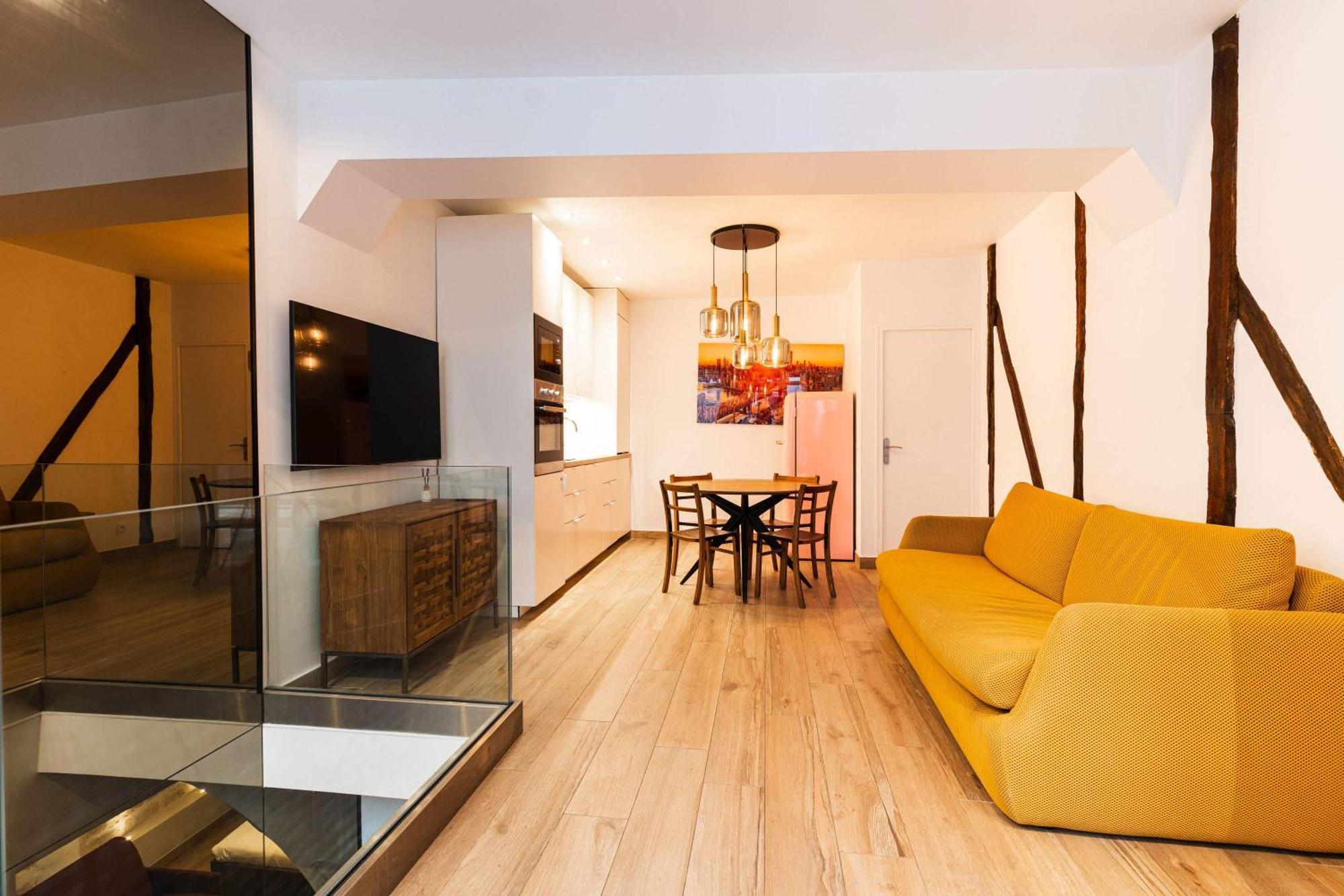 Loft 1 Bedroom Marais, Notre Dame Ac By Lcc Agency Apartment
